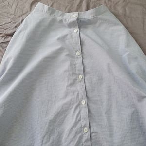 Uniqlo button skirt